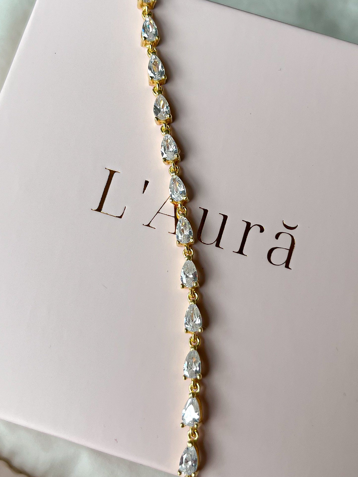 Gold Teardrop Bracelet