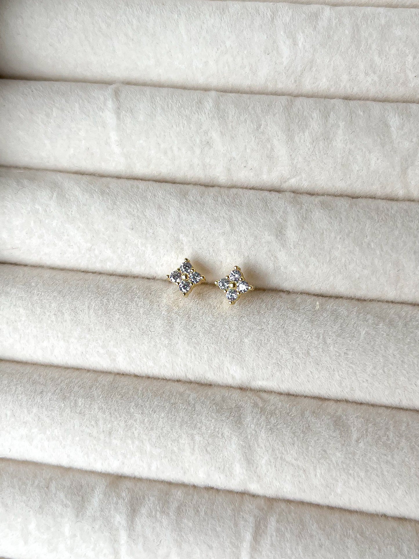 White Zircon Flower Earrings